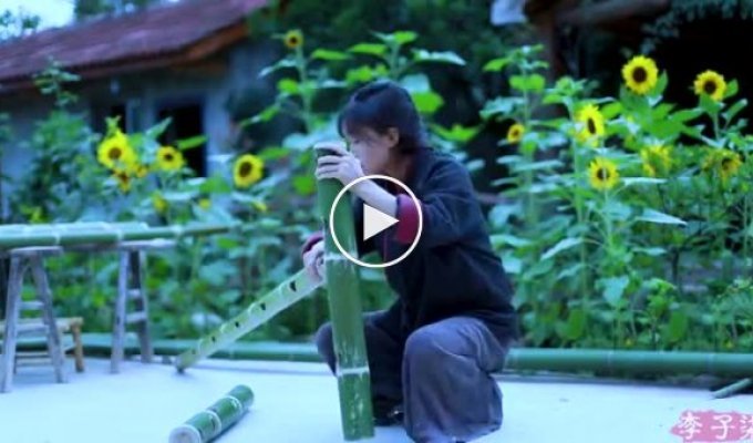 Молчаливая китайская хозяюшка делает мебель из бамбука