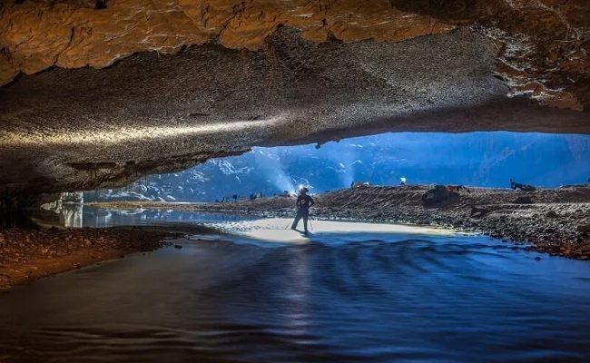 Необъятный Шондонг — самая большая пещера на Земле (15 фото)