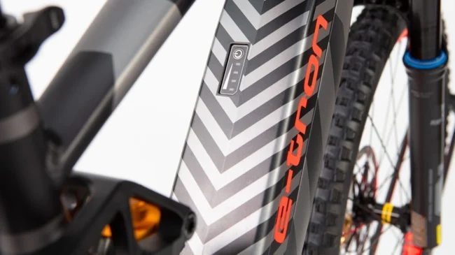 Самая доступная электрическая Audi e-tron предлагается с педалями