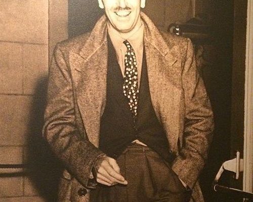 Знаменитый жест Уолта Диснея (5 фото)