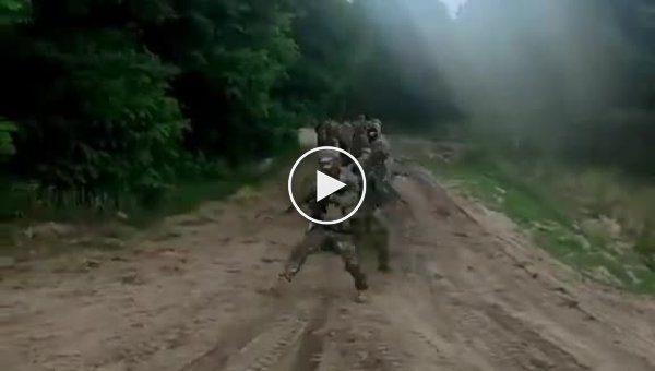 Съезд на дорогу позади Лимана