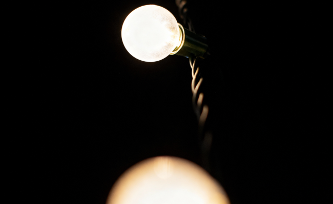 Аккумуляторные светильники: удобное освещение для дома и путешествий