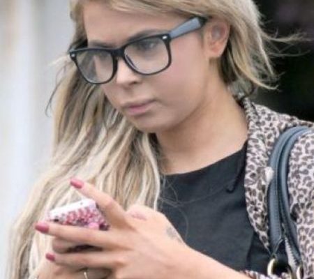 Девушка ограбила банк ради силиконовой груди (11 фото) (эротика)
