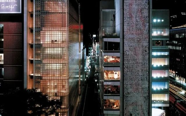 Азиатская штаб-квартира Hermès — шедевр всего архитектурного многообразия района Гиндза (8 фото)