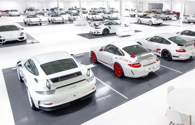 56 rare white Porsche sports cars will be sold at auction (10 photos)