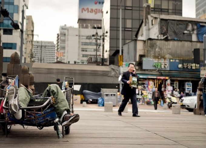 What life is like for homeless people in South Korea (18 photos)