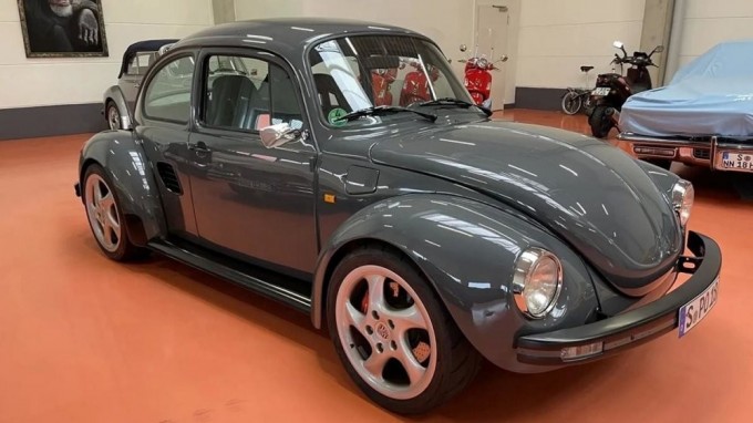 Volkswagen Beetle crossed with Porsche Boxster and put up for sale (16 photos)