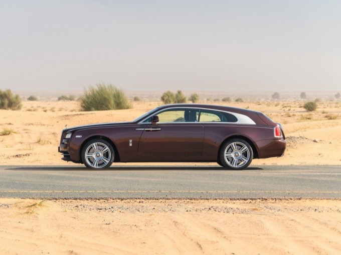 A unique Rolls-Royce in a shooting brake body will go under the hammer (27 photos)