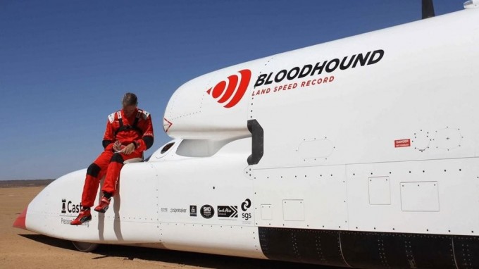 Для мирового рекорда скорости ищут бесстрашного пилота с деньгами и спонсорами (8 фото)