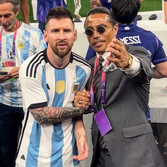 FIFA will sue Nusret Gokce. Chef-meme Salt Bae ran onto the field and touched the cup (3 photos + 2 videos)