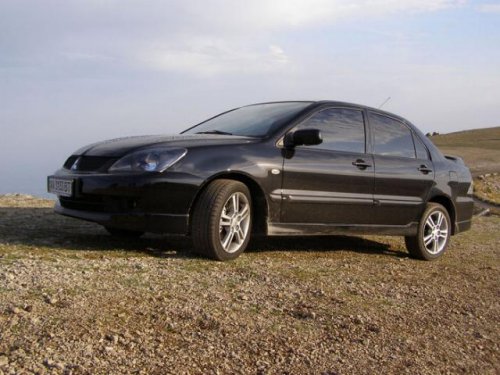 Mitsubishi Lancer Sport после столкновения с оленем